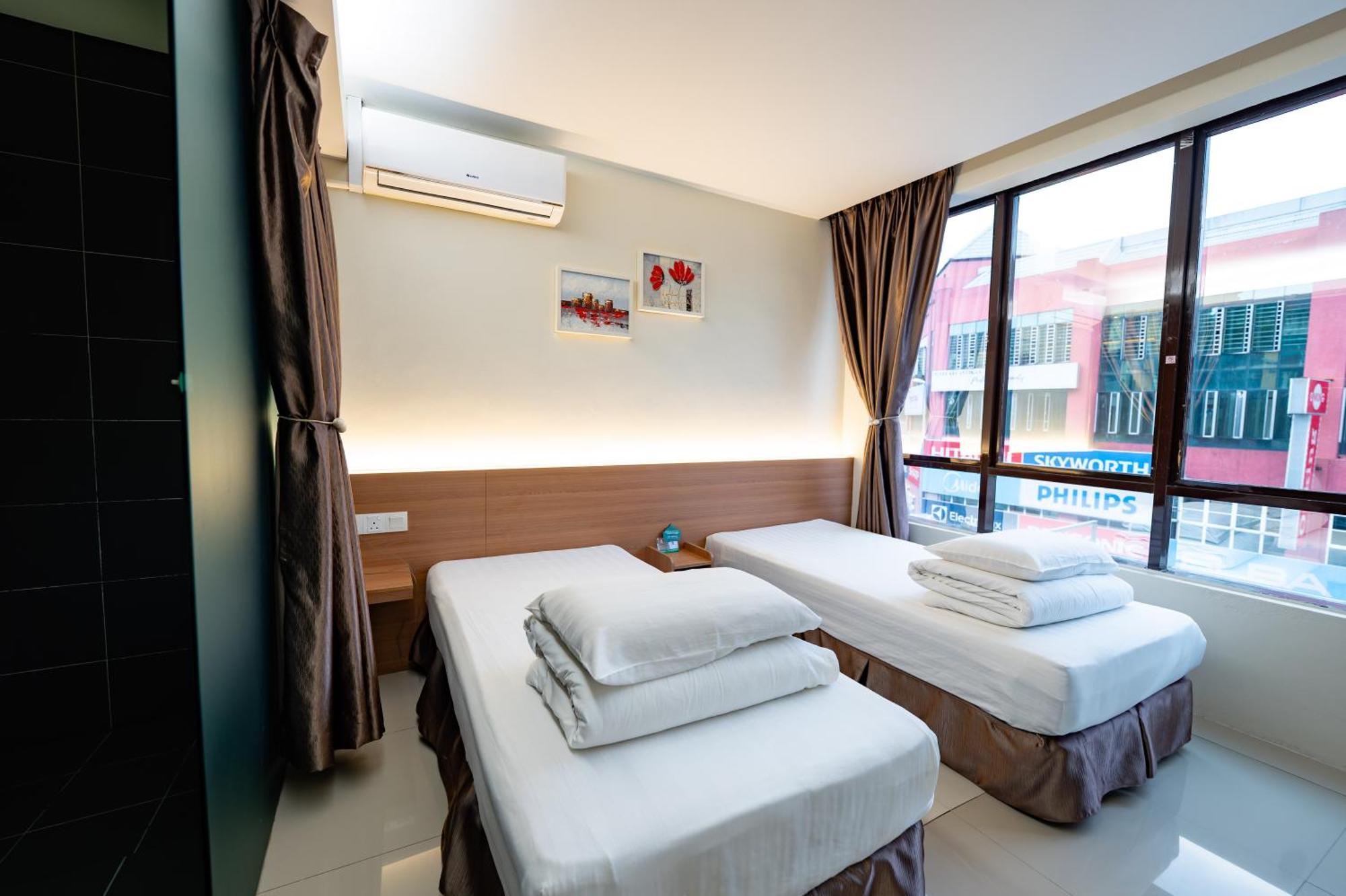 Green Hotel Puchong Exterior photo